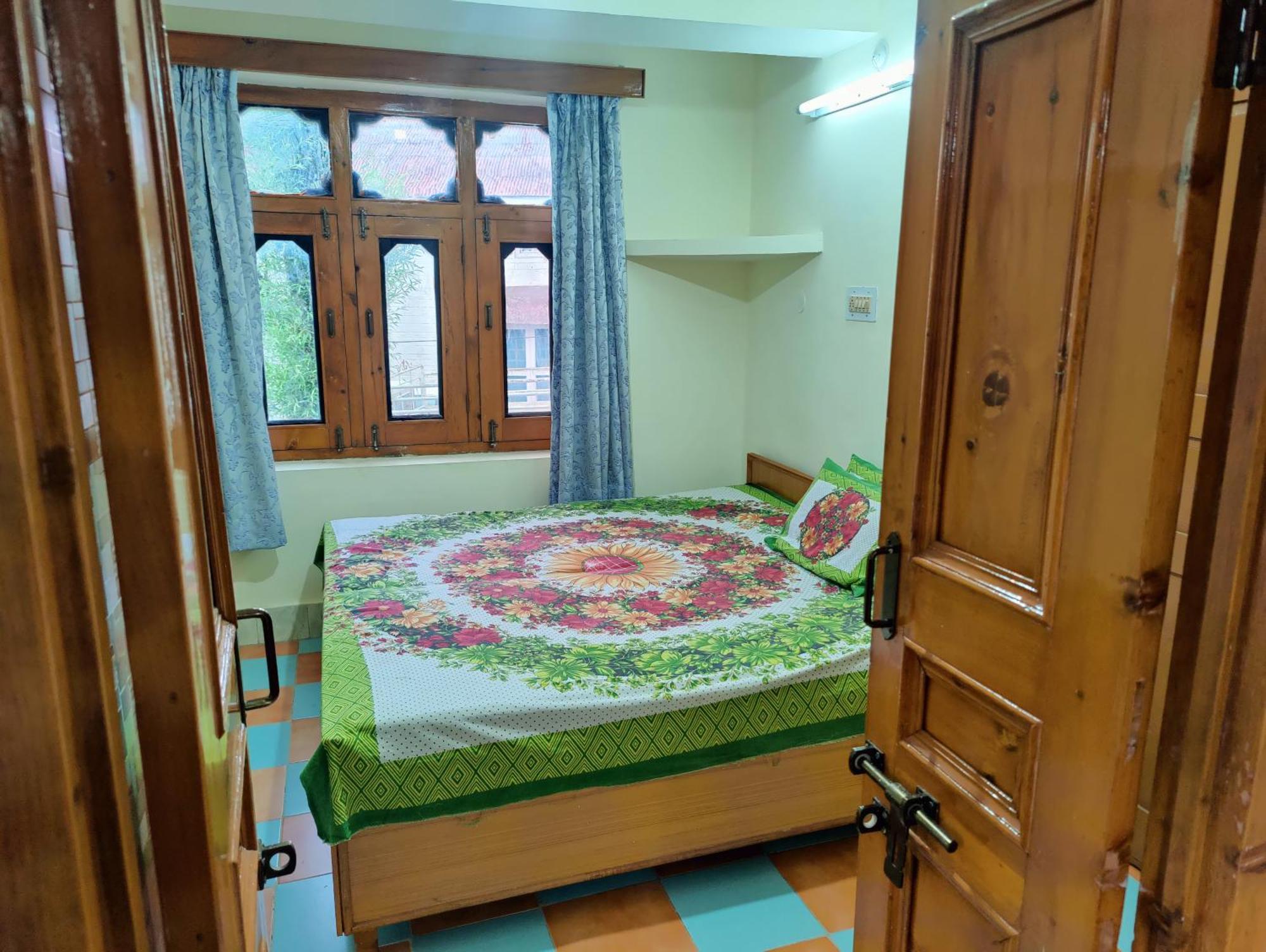 Silk Route Home Stay Kalpa Rom bilde